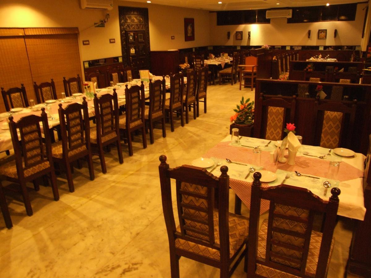 Hotel Saradharam Chidambaram Extérieur photo